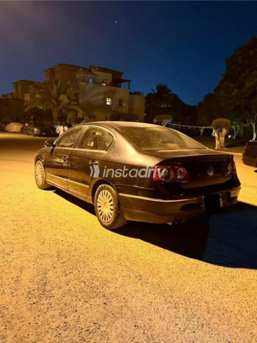 Volkswagen Passat 2007 Black Automatic Used for Sale in Sheikh Zayed City - 3