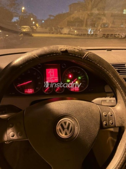 Volkswagen Passat 2007 Black Automatic Used for Sale in Sheikh Zayed City - 6