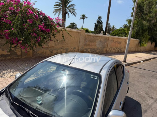 Nissan Sunny 2013 Silver Automatic Used for Sale in Alexandria - 2
