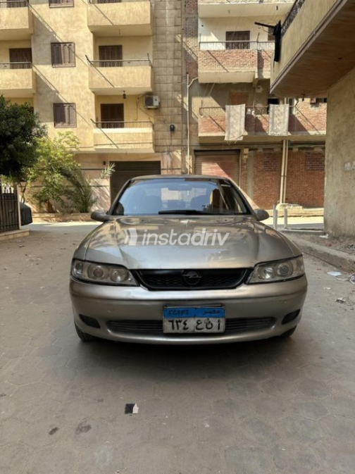 Opel Vectra 1996 Bronze Automatic Used for Sale in Cairo - 3