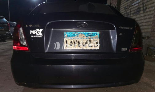 Hyundai Accent 2011 Gray Automatic Used for Sale in Banha - 9