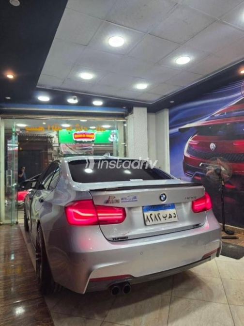 BMW 320 2018 Silver Automatic Used for Sale in El Mahalla - 9