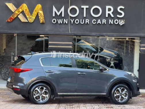 Kia Sportage 2020 Dark Blue Automatic Used for Sale in Heliopolis - 6