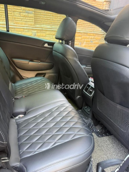 Kia Sportage 2020 Dark Blue Automatic Used for Sale in Heliopolis - 7