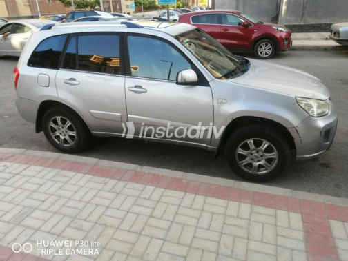 Chery Tiggo 3 2017 Silver Automatic Used for Sale in Greater Cairo ( Cairo + Giza) - 8