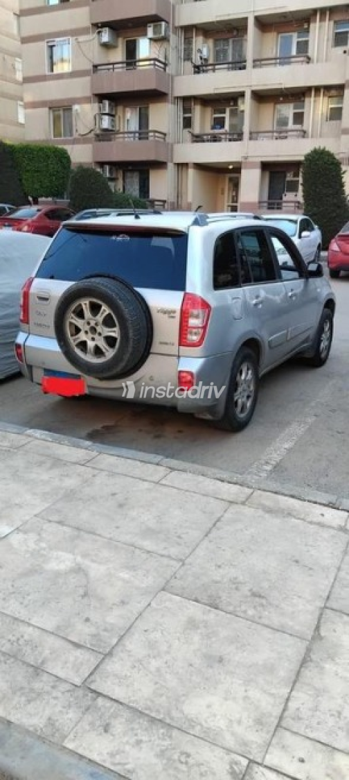 Chery Tiggo 3 2017 Silver Automatic Used for Sale in Greater Cairo ( Cairo + Giza) - 10