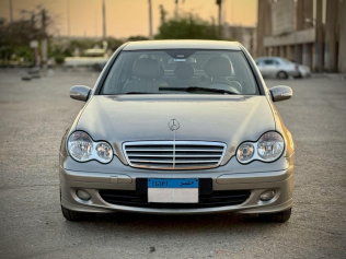 Mercedes C 180 2007 Gold Automatic Used for Sale in Nasr city