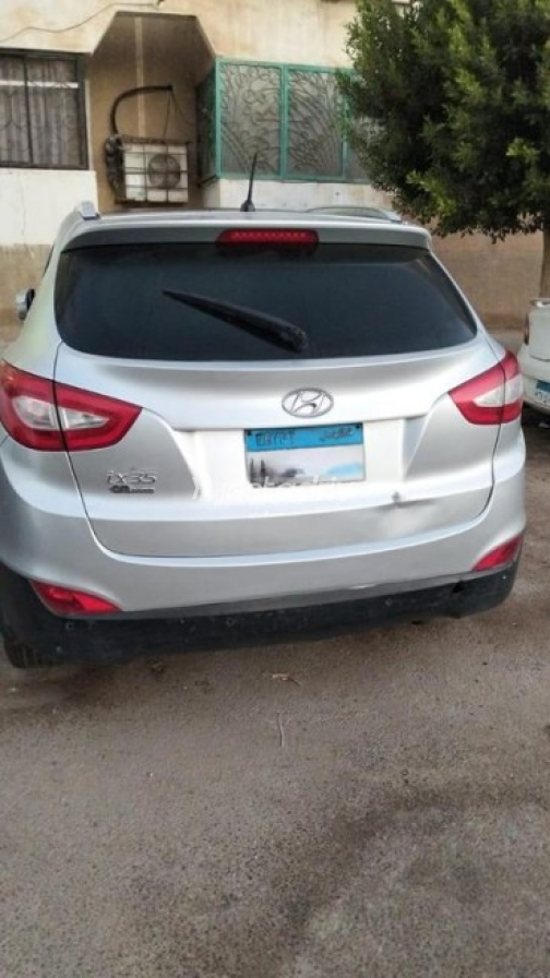 Hyundai IX 35 2015 Silver Automatic Used for Sale in Obour City - 9