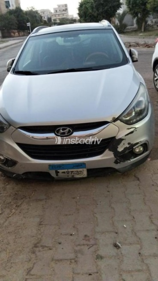 Hyundai IX 35 2015 Silver Automatic Used for Sale in Obour City - 10