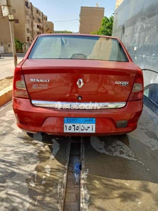 Renault Logan 2013 Red Automatic Used for Sale in Nasr city - 4