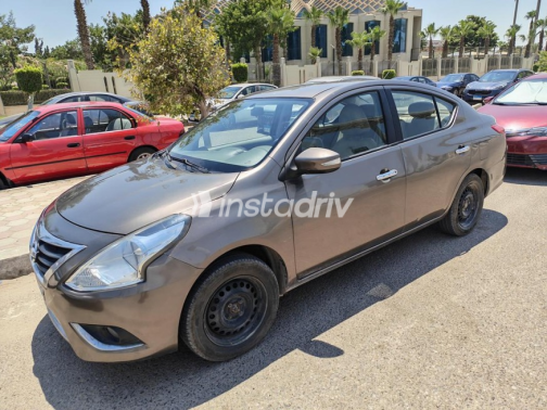 Nissan Sunny 2016 Dark Gray Automatic Used for Sale in 6 October - 5
