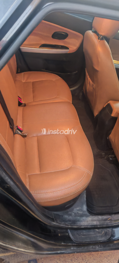 Kia Ceed 2016 Black Automatic Used for Sale in Greater Cairo ( Cairo + Giza) - 6