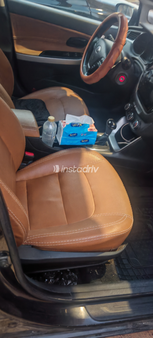Kia Ceed 2016 Black Automatic Used for Sale in Greater Cairo ( Cairo + Giza) - 7