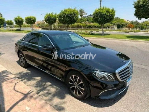 مرسيدس E 200 2020 أسود أوتوماتيك مستعملة للبيع في القاهرة الكبرى ( القاهرة - الجيزة) - 5
