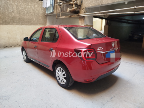 Renault Logan 2018 Red Manual Used for Sale in Greater Cairo ( Cairo + Giza) - 3