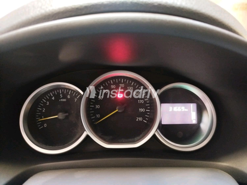 Renault Logan 2018 Red Manual Used for Sale in Greater Cairo ( Cairo + Giza) - 4
