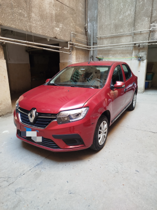 Renault Logan 2018 Red Manual Used for Sale in Greater Cairo ( Cairo + Giza)
