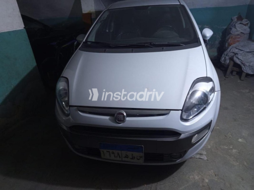 Fiat Punto evo 2013 White Automatic Used for Sale in Alexandria - 10