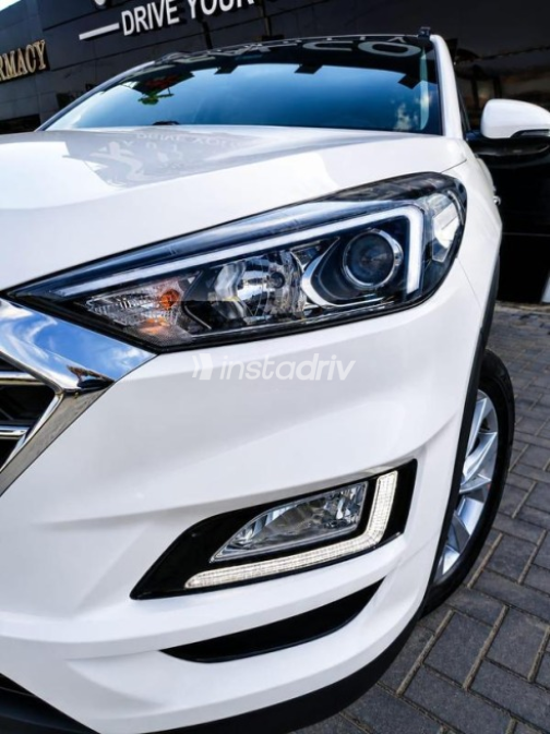 Hyundai Tucson GDI 2019 White Automatic Used for Sale in Sheikh Zayed City - 3