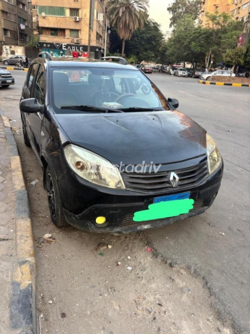 Renault Sandero 2014 Black Manual Used for Sale in Mohandessin - 1