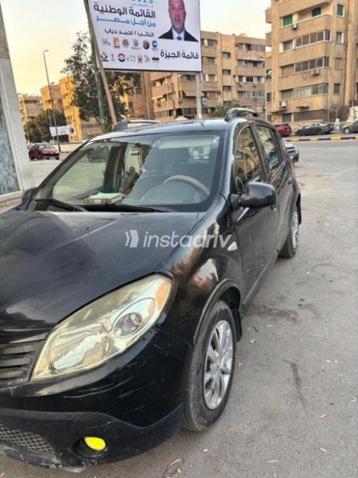 Renault Sandero 2014 Black Manual Used for Sale in Mohandessin - 2