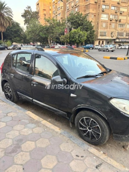 Renault Sandero 2014 Black Manual Used for Sale in Mohandessin - 4