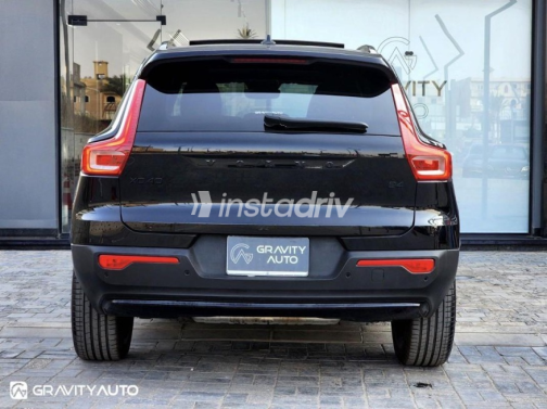 فولفو XC 40 2026 أسود أوتوماتيك مستعملة للبيع في مدينة الشيخ زايد - 1