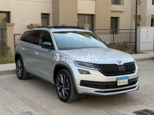 Skoda Kodiaq 2021 Silver Automatic Used for Sale in Cairo - 2