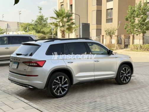 Skoda Kodiaq 2021 Silver Automatic Used for Sale in Cairo - 3