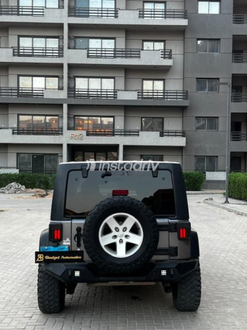 Jeep Wrangler 2012 Black Automatic Used for Sale in Cairo - 3