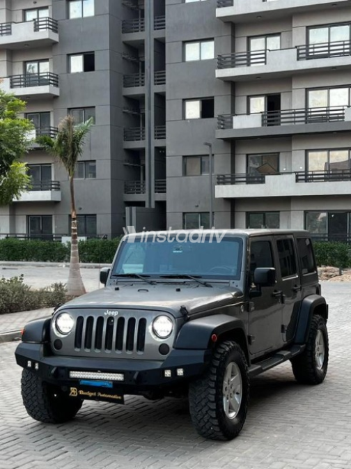 Jeep Wrangler 2012 Black Automatic Used for Sale in Cairo - 9