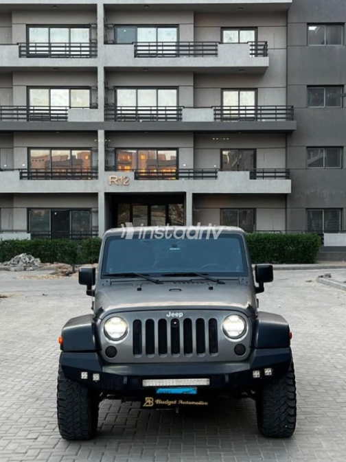 Jeep Wrangler 2012 Black Automatic Used for Sale in Cairo - 10