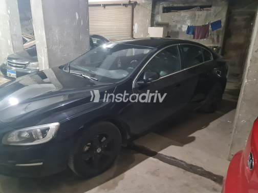 Volvo S60 2017 Black Automatic Used for Sale in Greater Cairo ( Cairo + Giza) - 3