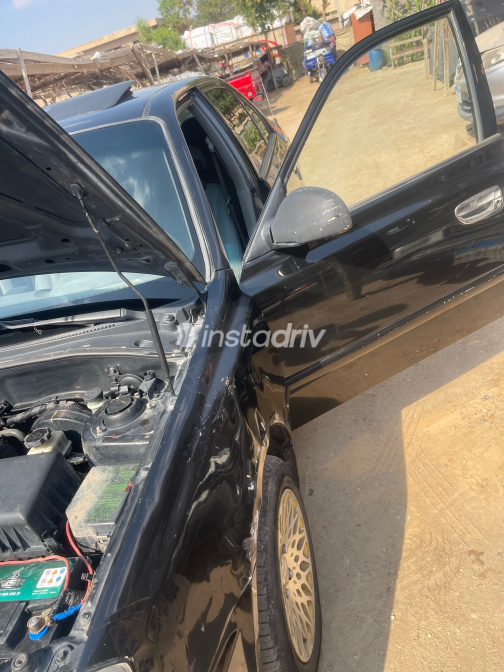 Hyundai Verna 2017 Black Manual Used for Sale in Greater Cairo ( Cairo + Giza) - 5
