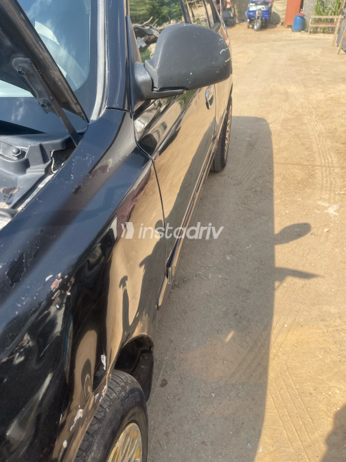 Hyundai Verna 2017 Black Manual Used for Sale in Greater Cairo ( Cairo + Giza) - 6