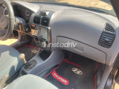 Hyundai Verna 2017 Black Manual Used for Sale in Greater Cairo ( Cairo + Giza) - 9