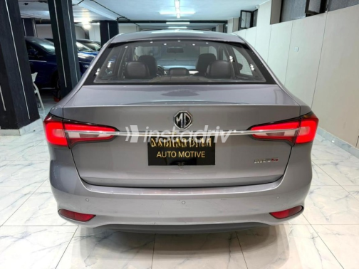 MG 5 2021 Silver Automatic Used for Sale in Cairo - 7