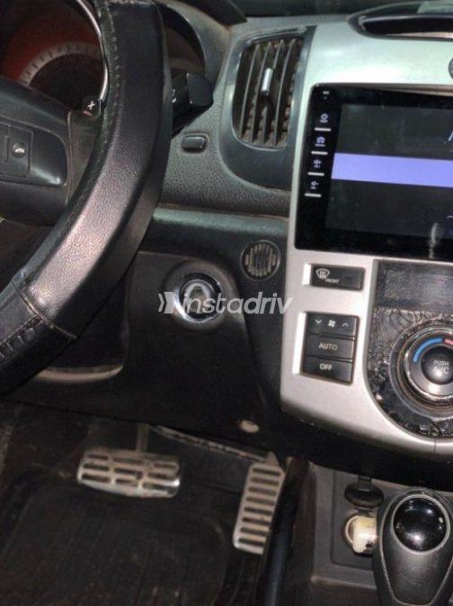 Kia Cerato 2010 Gray Automatic Used for Sale in Nasr city - 7