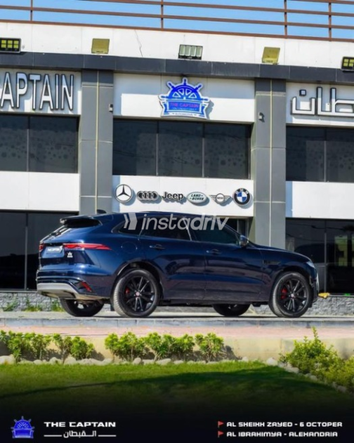 Jaguar F-Pace 2021 Dark Blue Automatic Used for Sale in Sheikh Zayed City - 6