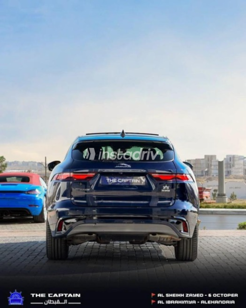Jaguar F-Pace 2021 Dark Blue Automatic Used for Sale in Sheikh Zayed City - 7