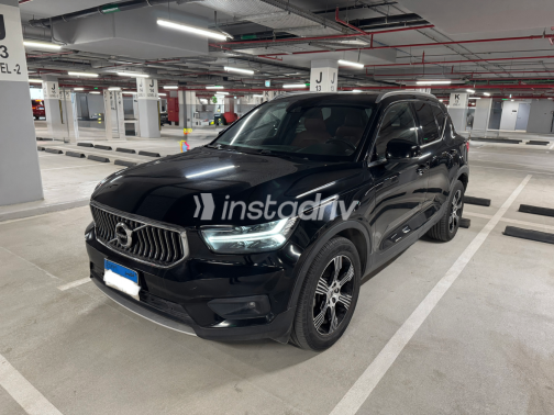 فولفو XC 40 2020 أسود أوتوماتيك مستعملة للبيع في القاهرة الكبرى ( القاهرة - الجيزة) - 1