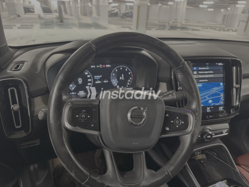 فولفو XC 40 2020 أسود أوتوماتيك مستعملة للبيع في القاهرة الكبرى ( القاهرة - الجيزة) - 10