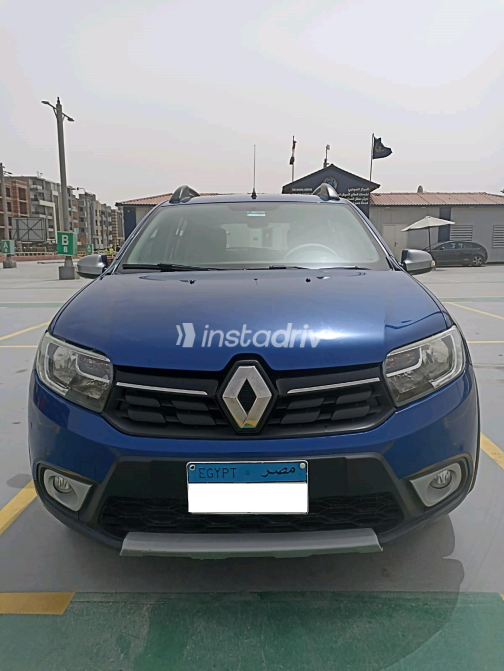 Renault Sandero Step Way 2021 Blue Automatic Used for Sale in Greater Cairo ( Cairo + Giza) - 1