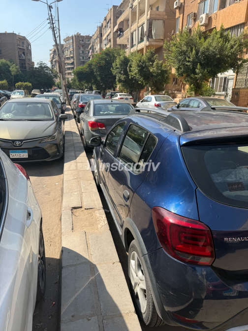 رينو سانديرو  ( ستيب  واى ) 2018 أبيض أوتوماتيك مستعملة للبيع في القاهرة الكبرى ( القاهرة - الجيزة) - 5