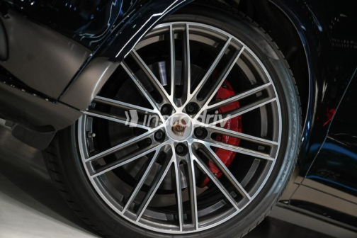 Porsche Cayenne 2022 Black Automatic Used for Sale in Greater Cairo ( Cairo + Giza) - 3