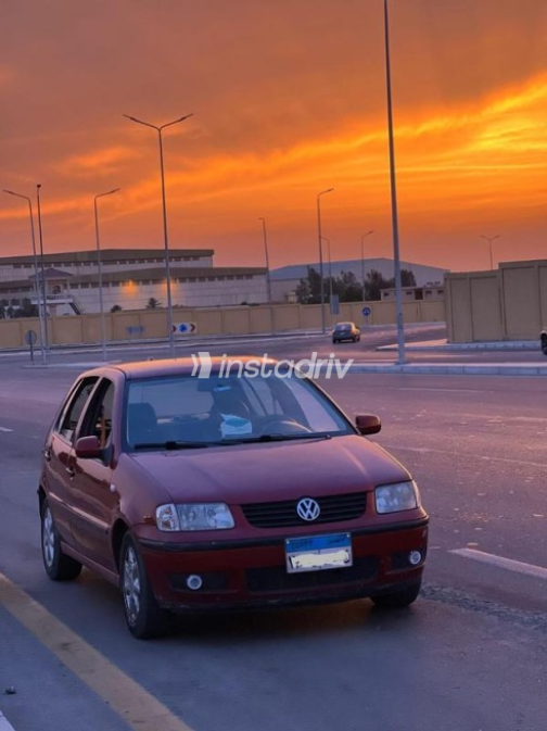 فولكس فاغن بولو 2001 أحمر أوتوماتيك مستعملة للبيع في القاهرة - 1