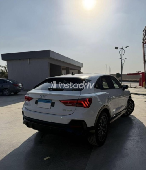 Audi Q3 2024 White Automatic Used for Sale in Cairo - 4