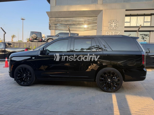 Cadillac Escalade 2026 Black Automatic Used for Sale in Greater Cairo ( Cairo + Giza) - 9