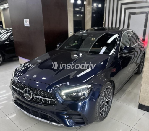 Mercedes E 200 2022 Dark Blue Automatic Used for Sale in Cairo - 1