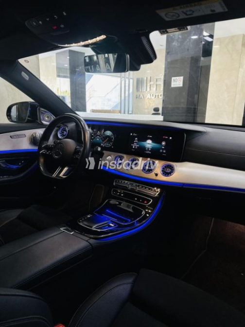 Mercedes E 200 2022 Dark Blue Automatic Used for Sale in Cairo - 7